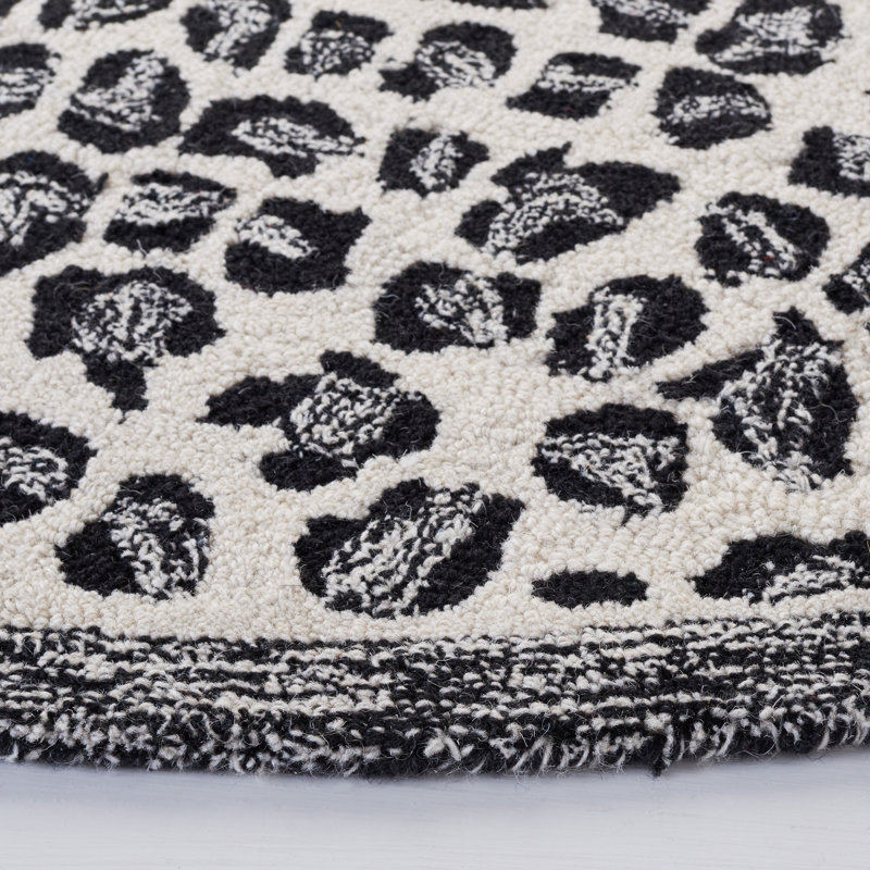 Metro Hand Tufted Indian Wool And Cotton With Latex Animal Print Rug, Round 6'