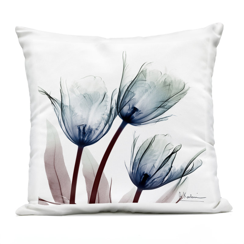 Coussin d'extérieur contemporain imprimé avec motif de tulipes bleues par Albert Koetsier