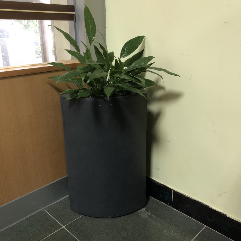Gallegos Pot Planter, 20" H x 9" W x 9" D