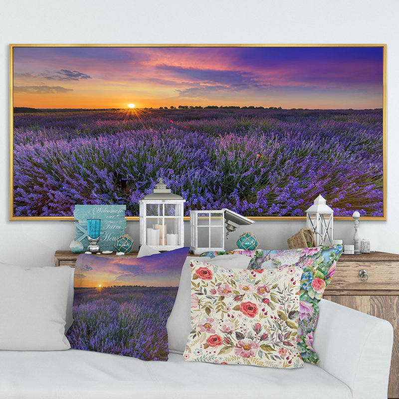 Lavender Field Sunset Landscape II - photographie sur toile, H 8 po x l 12 po x P 1 po, Cadre doré