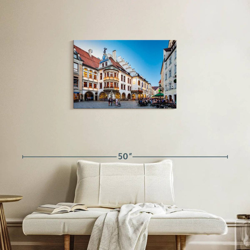Nicci Hofbrauhaus Am Platzl, H 20 po x l 30 po