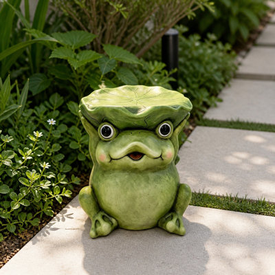 Statue de grenouille de jardin avec chapeau en feuille de lotus