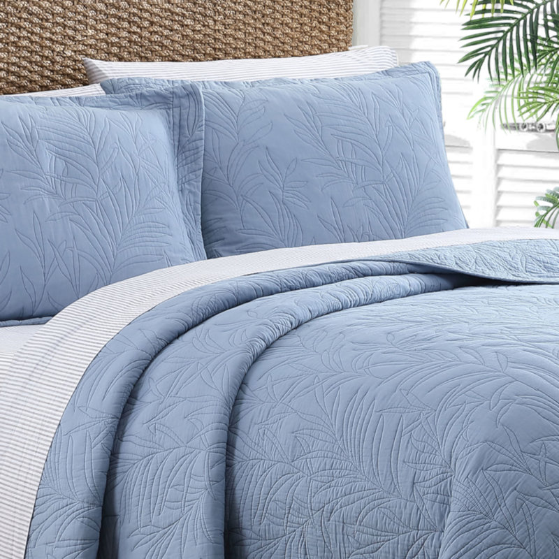 Blue Twin Cotton Reversible Floral Quilt Set