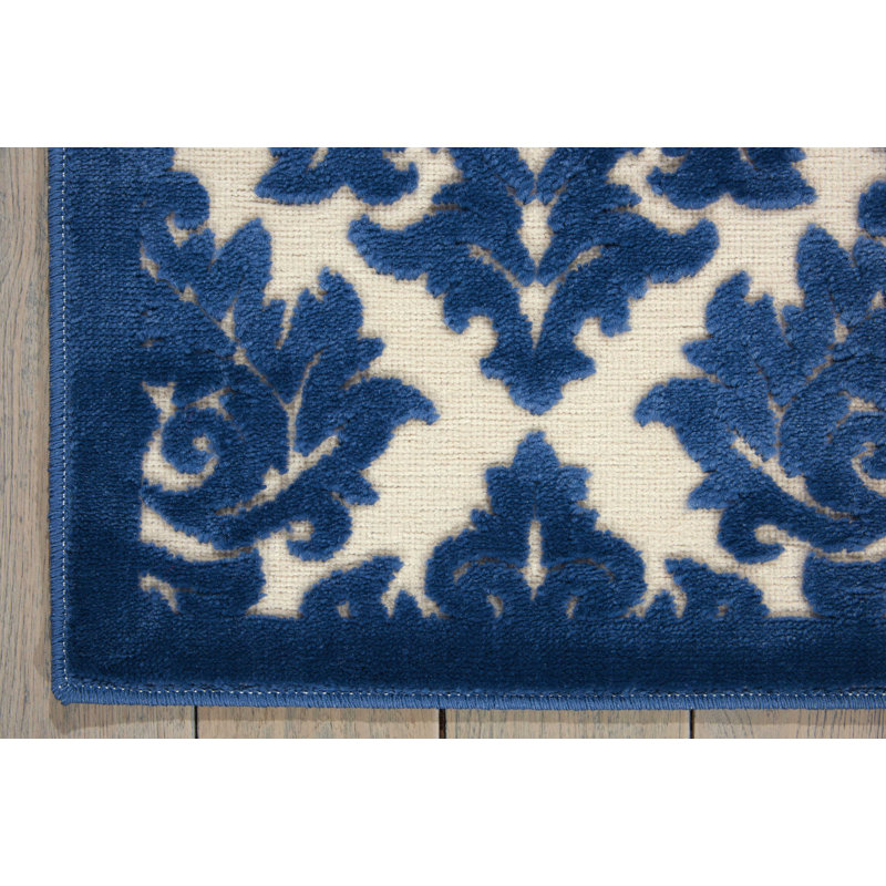 Toohey Damask Indoor Rug, Rectangle 2'6" x 4'