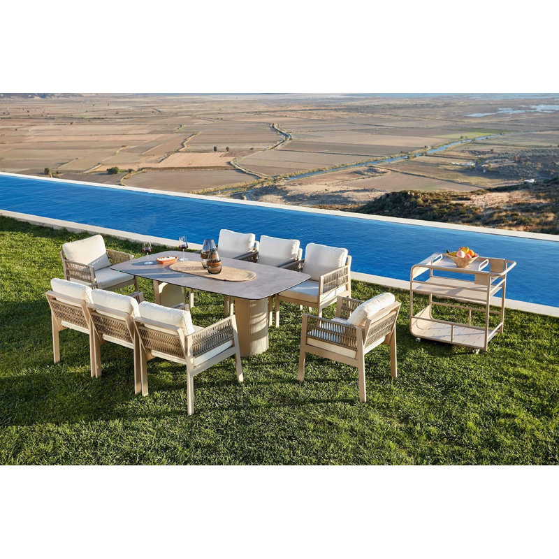 Ensemble de table et chaises de jardin