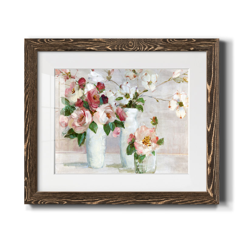 Shades of Blush - Peinture encadrée, H 31 po x l 44 po x P 1 po, Encadré de bois de noyer