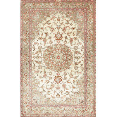 Tapis rose/gris/beige traditionnel Mukherjee