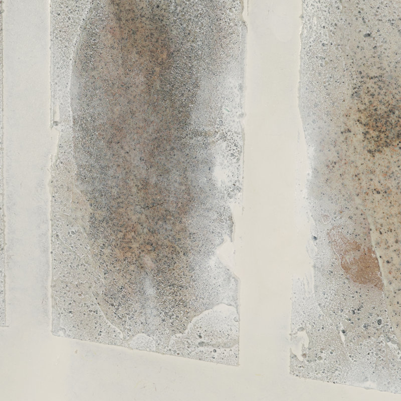 «Haripriya & Structure II» par Studio, œuvre d'art encadrée à la main matte sous verre, Marron foncé