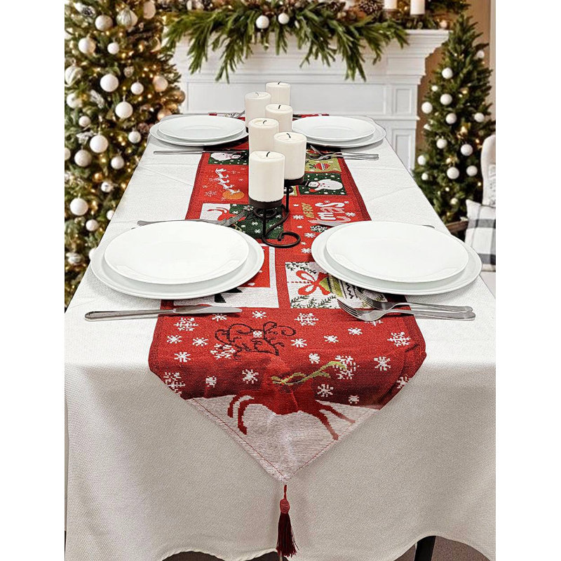 Holiday Patchwork Christmas Table Runner F07M5-8D