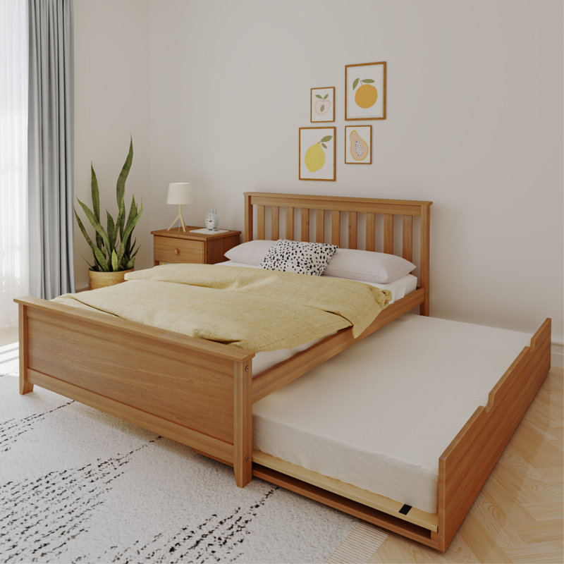 Lit plateforme en bois massif avec lit gigogne Boling par Harriet Bee, Lit double, Pécan