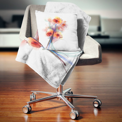 Fleurs douces sur fond blanc - coussin à imprimé floral