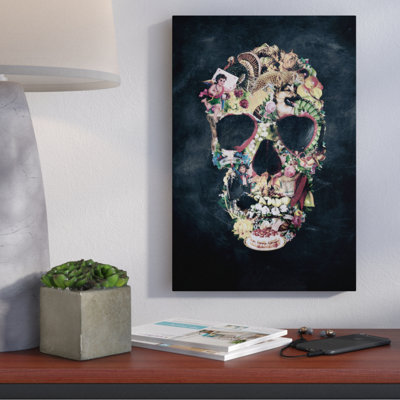 « rétro-crâne » par ali gulec, impression sur toile tendue