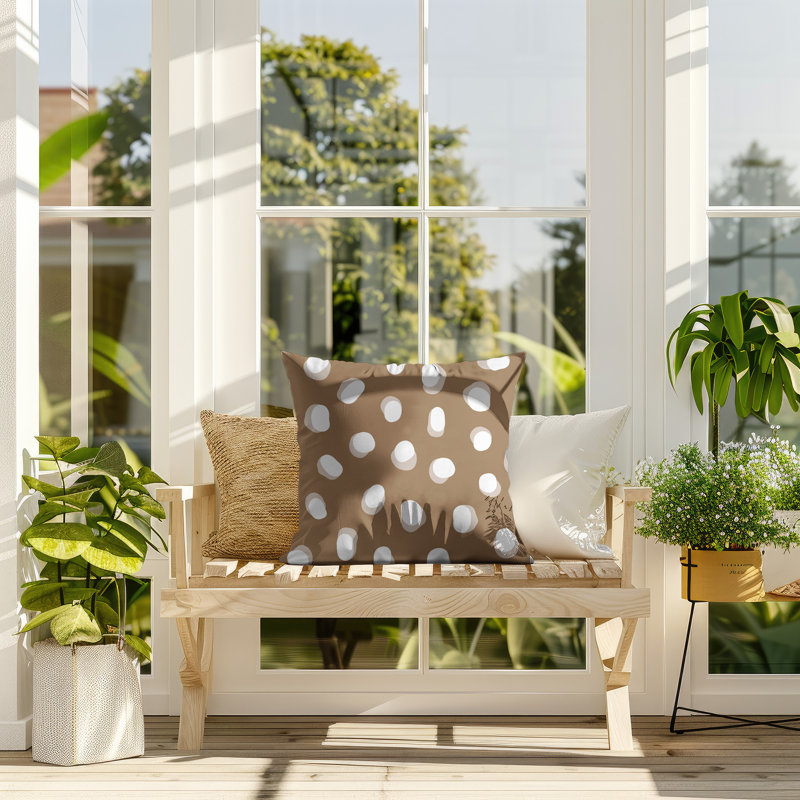 Oreiller réversible intérieur / extérieur Jayi Spots, 18 x 18, Beige