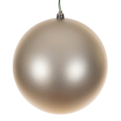  Boule de 8 po sans perle champagne percée contre les rayons UV. Comprend un ornement.