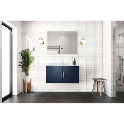 36 po L x P 22 po. Meuble-lavabo bleu marine avec miroir de culture, robinet et miroir à DEL