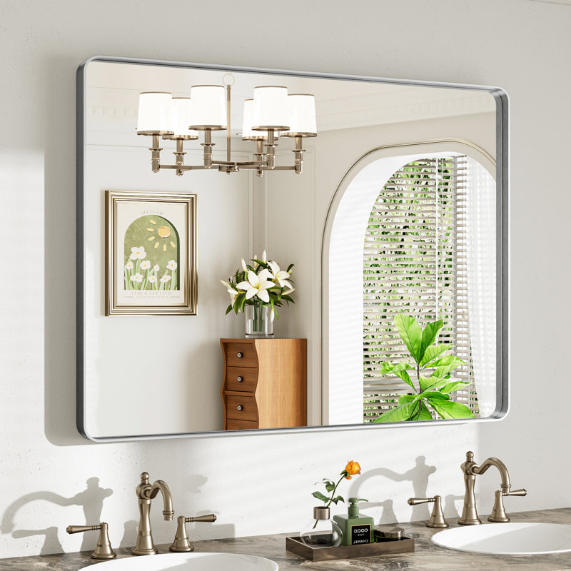 Miroir de salle de bain mural Llesenia, 40 po x 30 po, Argent argent, Rectangulaire