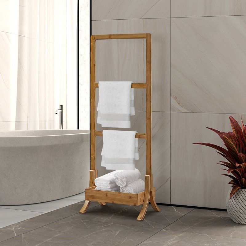 Porte-serviettes sur pied en bambou spa