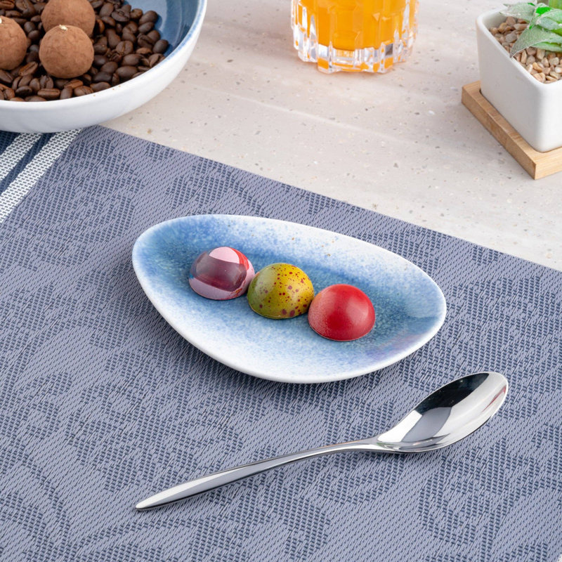 LIR Premium Porcelain Triangle Plate, 8.27x5.51x0.55"