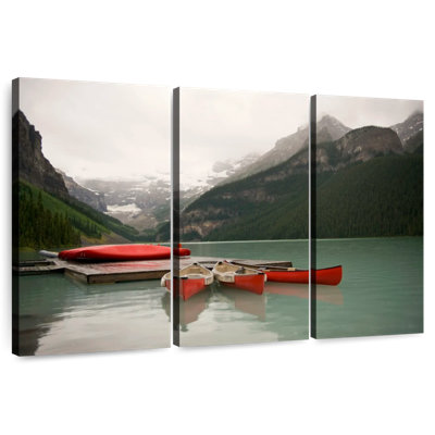 Senne Canoes By Lake Louise