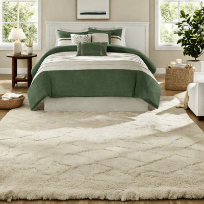 Luxurious Faux Suede Bedding Sets, Green Polyester Comfort, Transitional Style For Home