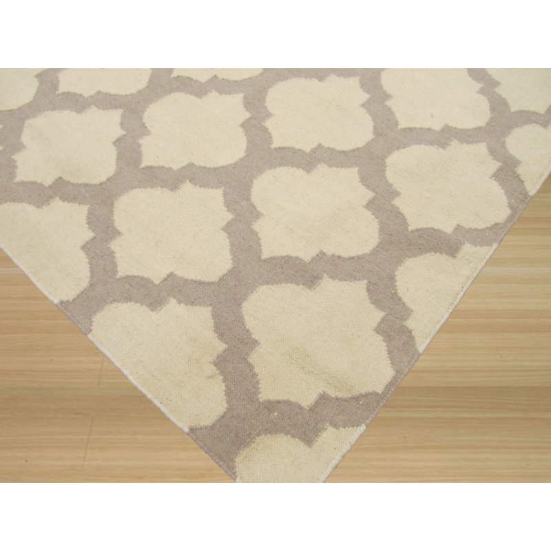 Tapis transitionnel en laine tissé à plat gris ivoire Olsson, Rectangle 5 pi 6 po x 8 pi