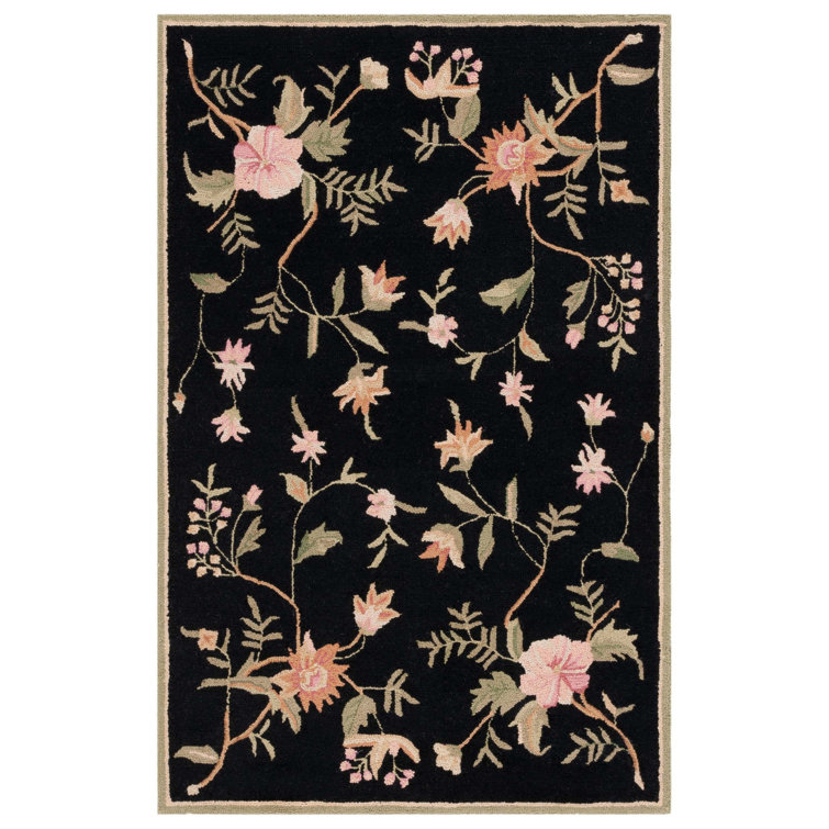 Jonsson Hand Hooked Wool Floral Rug