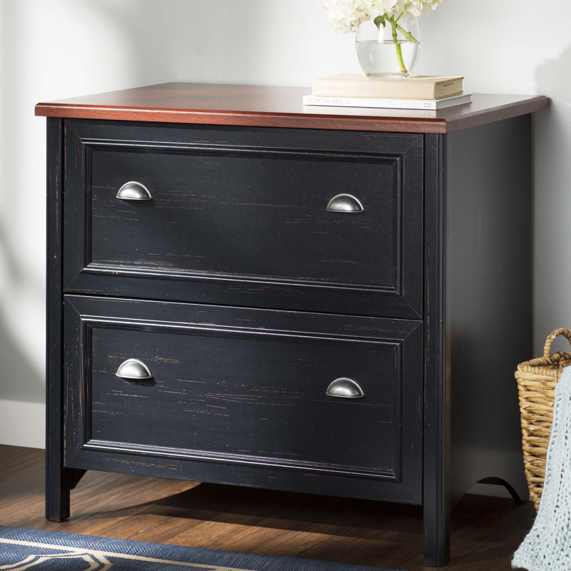 Waelder Accent Chest, Hansen Cherry/Antique Black