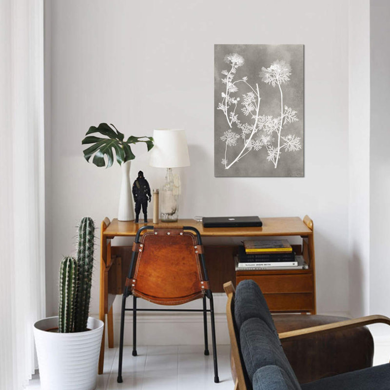 «Herbarium Study IV» par Vision Studio - Estampe numérique sur toile tendue avec châssis, H 26 po x l 18 po x P 1,5 po