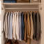 Armoire de 47,2 po de largeur avec armoire supérieure, 8 tablettes et tringle pour rangement dans la chambre à coucher-133657055