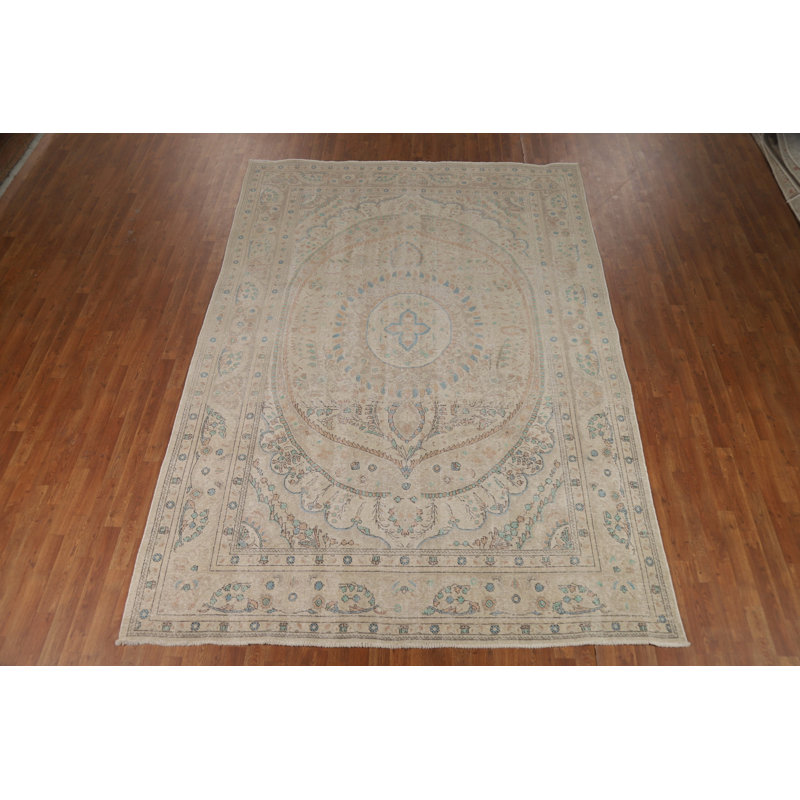 Tapis traditionnel floral en laine 8 x 11