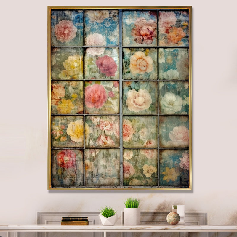 Élégant collage rétro de roses en fleurs, Cadre flottant doré, H 40 po x l 30 po x P 1,5 po