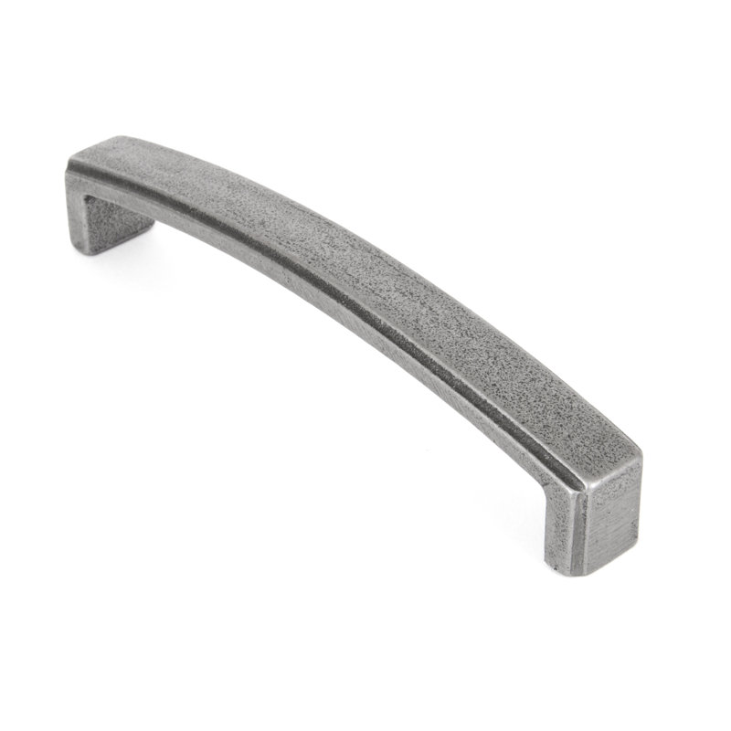 Ribbed 12.8 cm centre Arch Handle