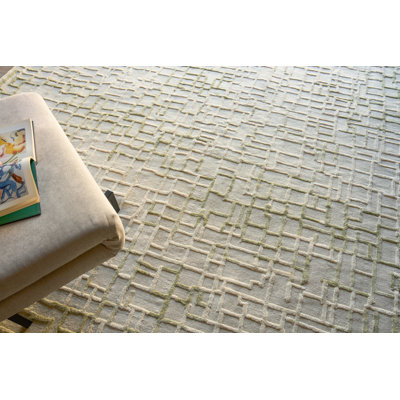 Vista handloomed Wool/Bamboo Silk Green Area Rug
