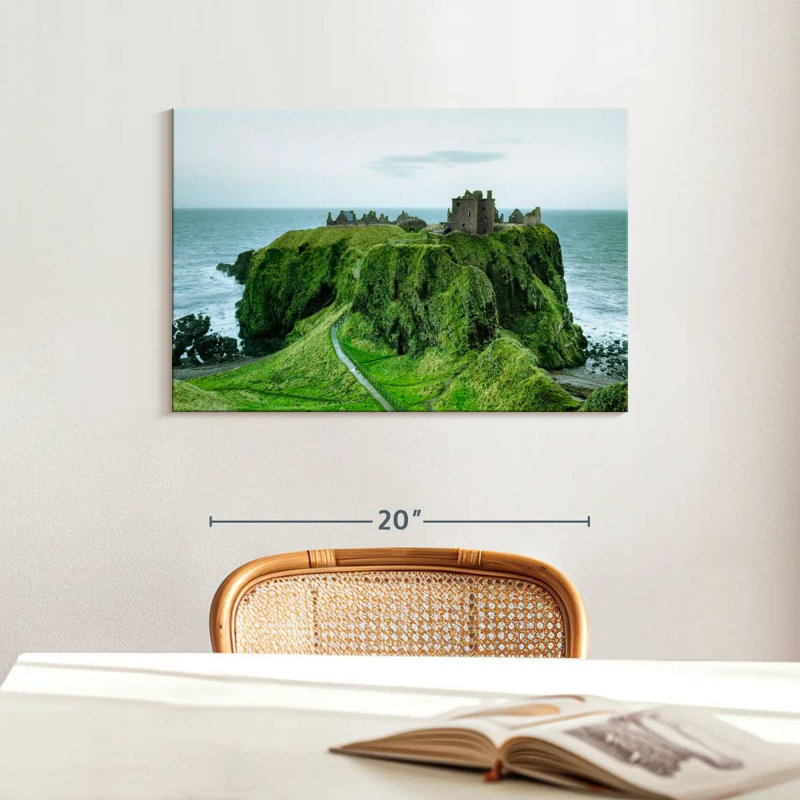 Lilie Dunnottar Castle