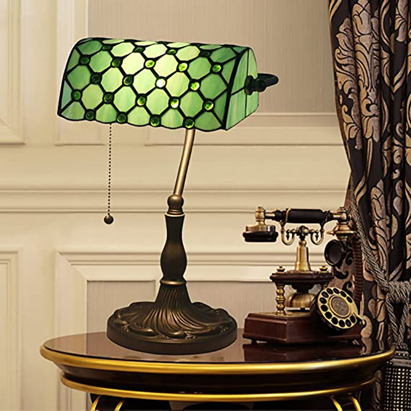 Lampe de bureau en métal Aeralyn