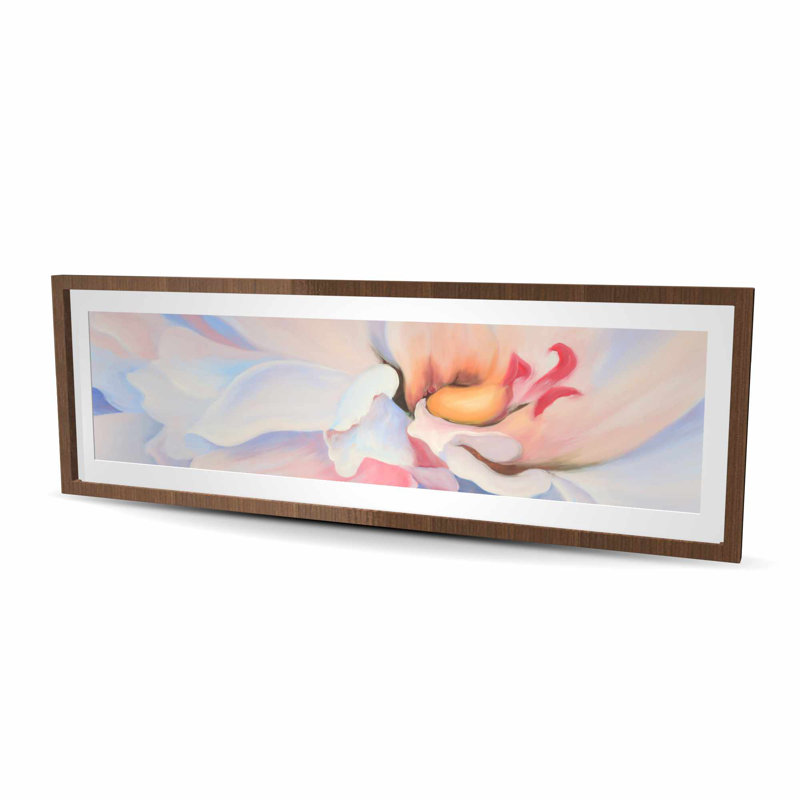«Pastel Coloured Flower - Botanical Romantic», reproduction encadrée