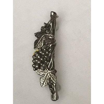 Grapevine Novelty Pull