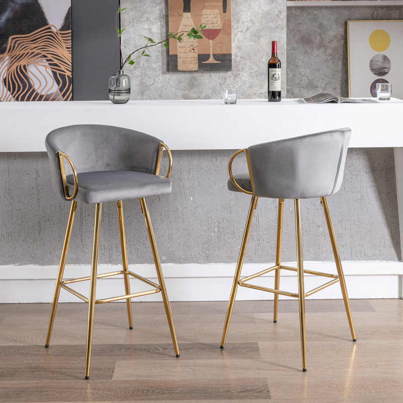 30 tabourets de bar 30 pouces, tissu gris avec base dorée et repose-pieds pour le confort, 2 tabourets, assise en velours, atmosphère élégante
