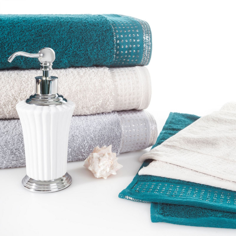 Hollie-Mae Midweight Jacquard Hand Towel, Wine Red