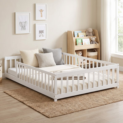 Lit plateforme avec clôture Giezi Kids