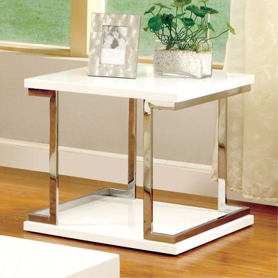 Table de bout contemporaine blanche avec tablette ouverte et base encadrée avec revêtement en laque ultrabrillante pour le salon