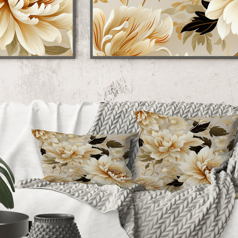 Coussin , H 16 po x l 16 po
