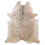 Isola Hide Cowhide Oriental Area Rug in Gray/Cream