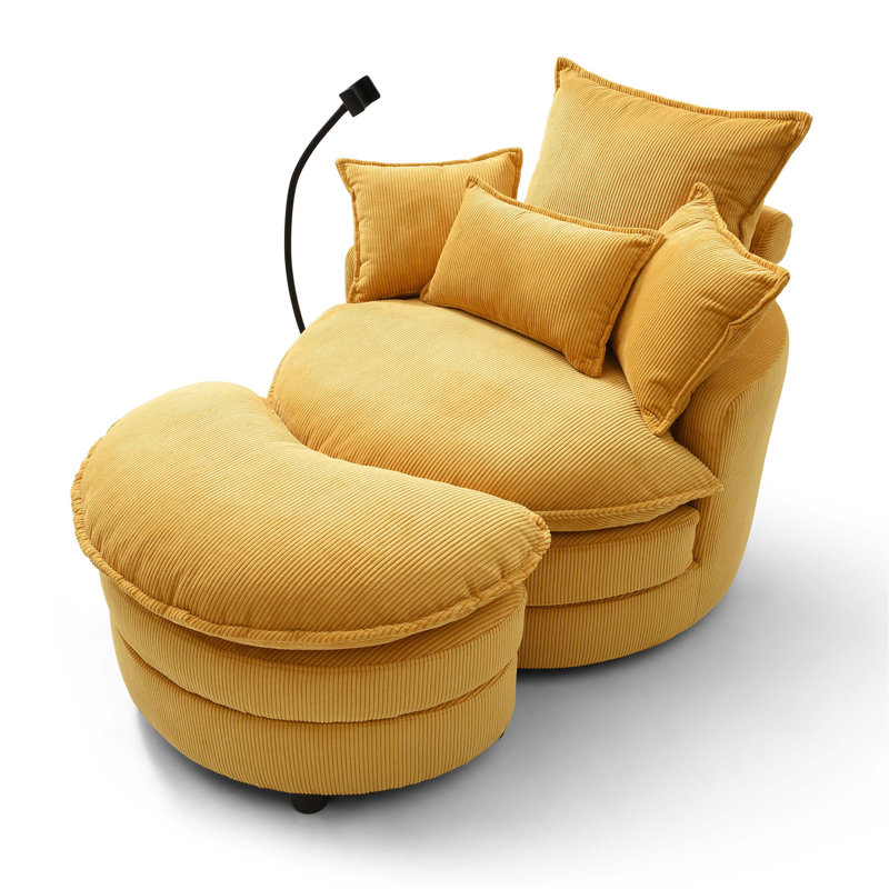 Fauteuil demi-tonneau moderne et confortable avec repose-pieds et coussins pour la détente dans la chambre à coucher et le salon