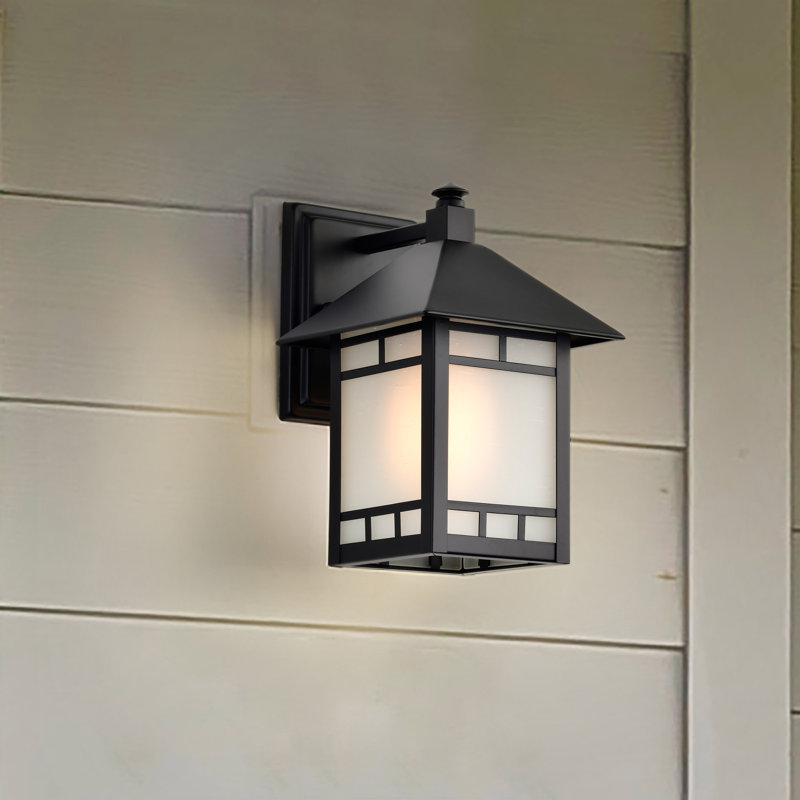 Lanterne murale d'extérieur à 1 ampoule noire Arjina Stone, H 10,5 po x l 7 po x P 8,5 po, Pas Energy Star