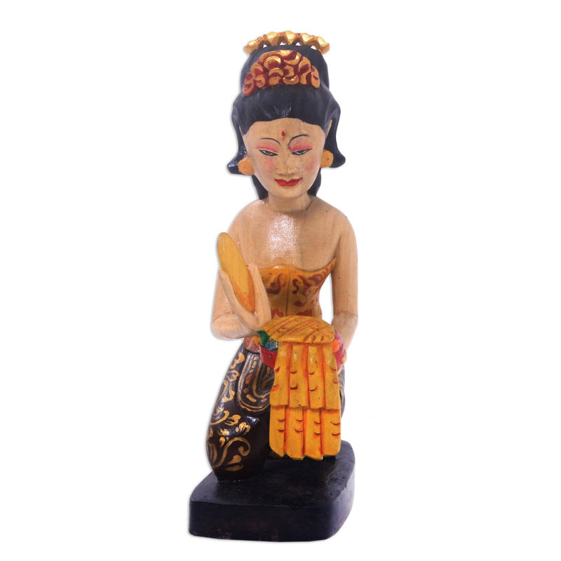 Statue en bois Erlendur offrant