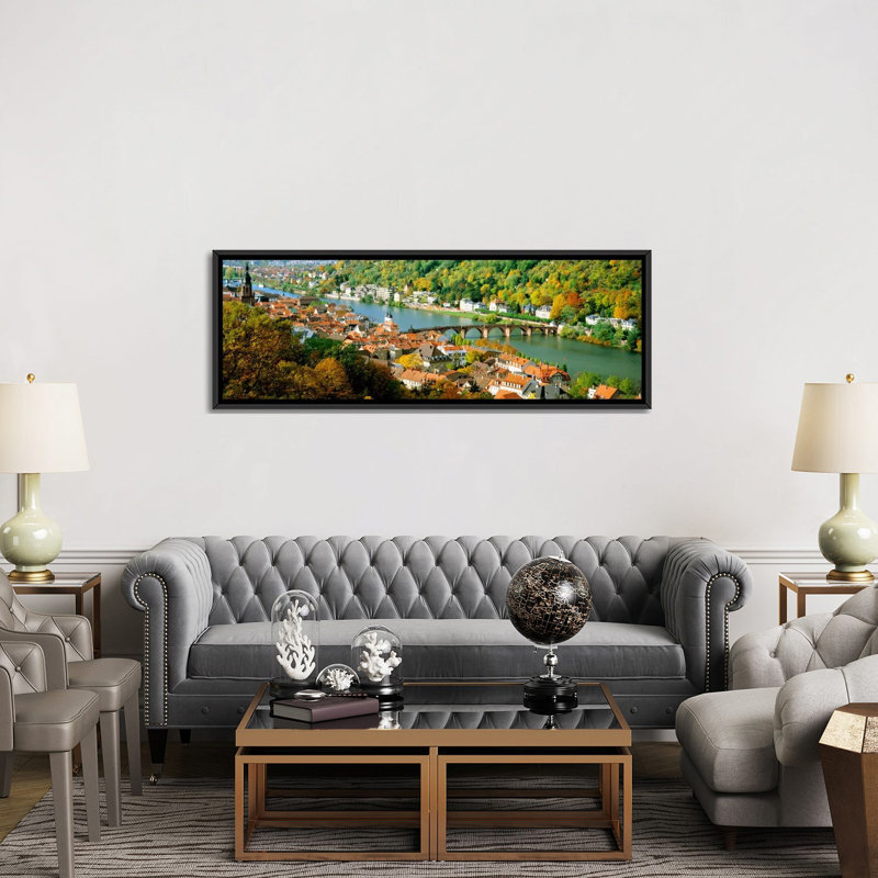 Reproduction de photo sur toile, H 24 po x l 72 po x P 1,5 po, Cadre noir