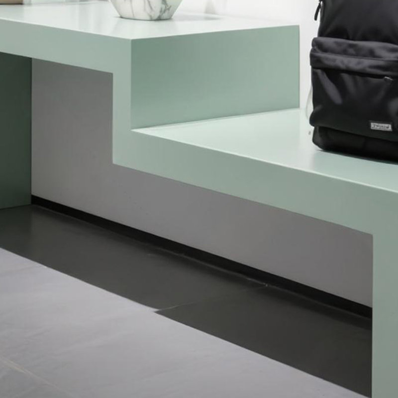 Table de présentation de vêtements, H 29,53 po x l 70,87 po x P 31,5 po