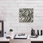 Art graphique sur toile, "V" par Chris Paschke-101608476