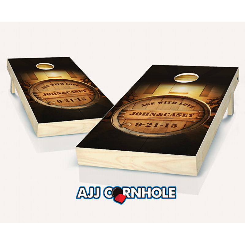 Ensemble de cornhole en bois massif avec sacs 2 'x 4' Age With Love